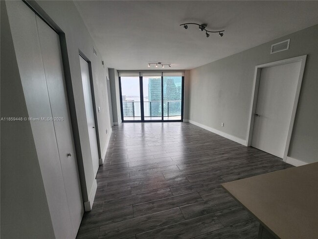 Building Photo - 1300 S Miami Ave