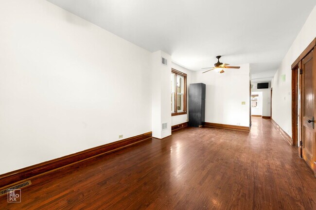 Foto del edificio - 5115 W Pensacola Ave