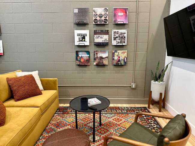 Foto del edificio - 1911 3rd Ave N