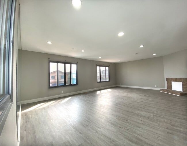 Foto del edificio - 134 Morton Dr