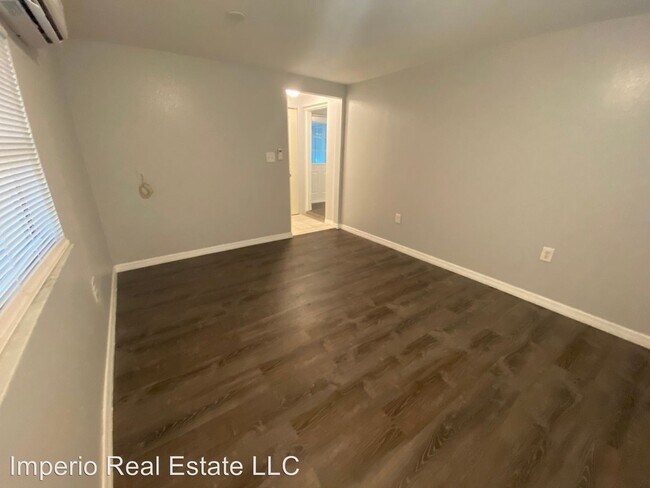 Foto del edificio - 1320 Woodbine St