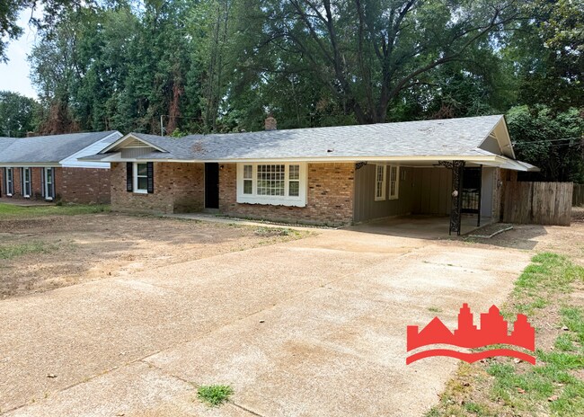 Building Photo - 4801 Dianne Dr