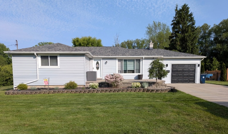 Primary Photo - 355 Heim Rd