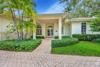 Building Photo - 11149 SW 78th Ave
