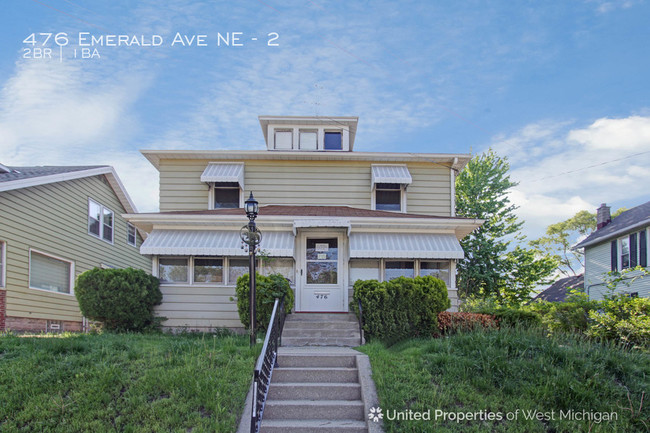 Building Photo - 476 Emerald Ave NE