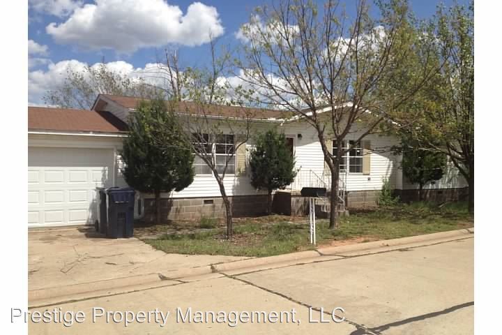 Primary Photo - 12144 Woodland Hills Dr