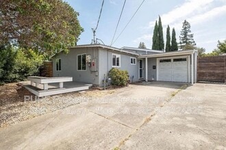 Building Photo - 40469 Shaw Ct