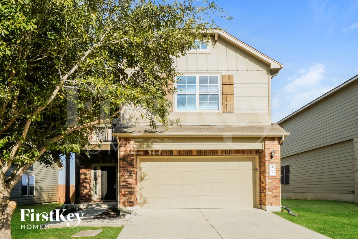 Foto principal - 456 Stonebrook Dr