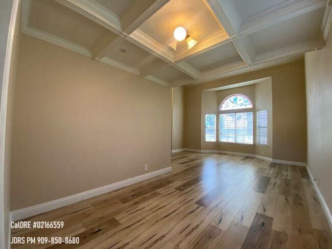 Foto del edificio - Chino 4 Bedroom Available Mid May