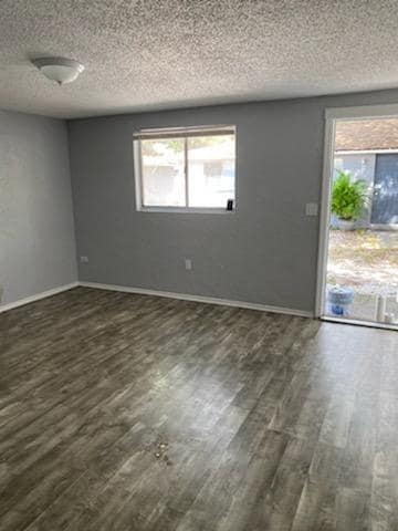 Foto del edificio - 3411 9th St Ct W