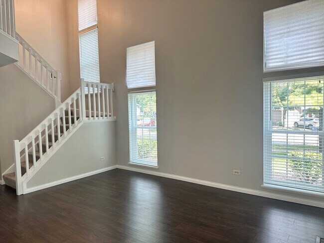 Building Photo - 24 Cedar Grove Ct