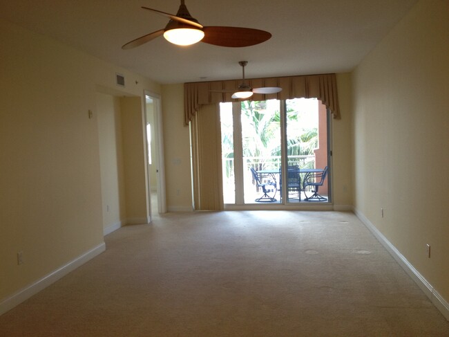 Building Photo - 610 Riviera Dunes Way