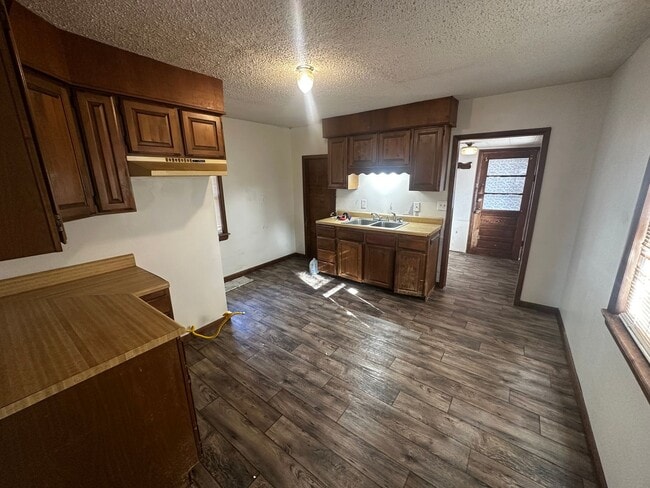 Foto del edificio - 6303 Sherman St