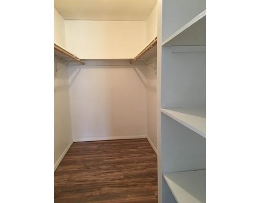 Foto del edificio - 23 Shadowbrook Ln