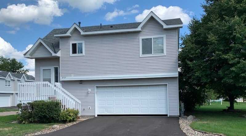 exterior driveway - 8705 Glasgow Ln