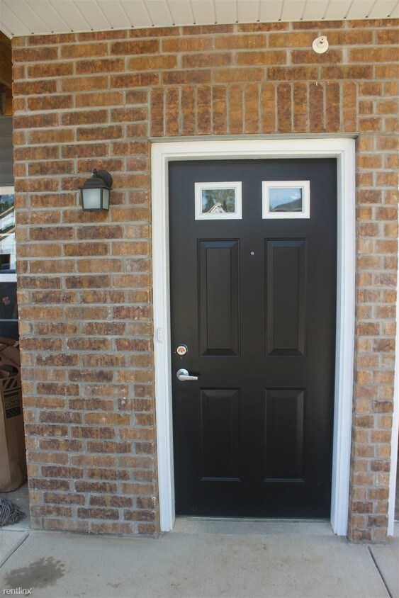 Foto principal - 2377 Cedar St
