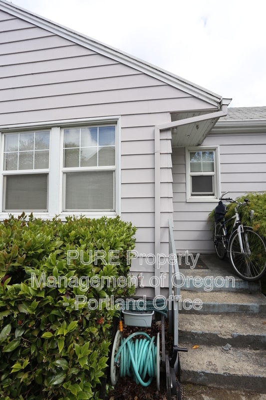 Photo - 715 NE 20th Ave