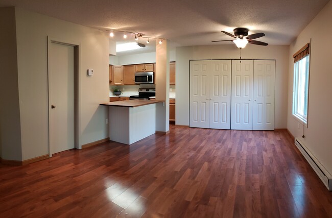 Foto del edificio - 720 W Village Rd