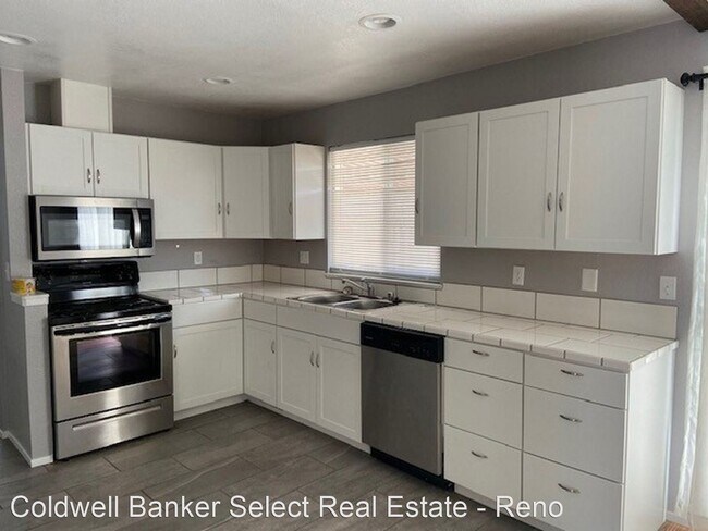 Building Photo - 3 br, 2 bath House - 789 G Street