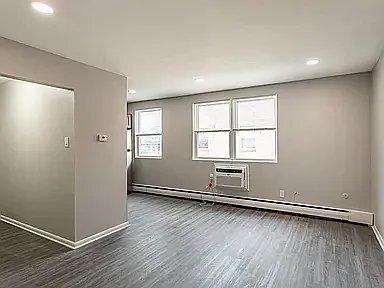 Building Photo - 4605 Leiper St