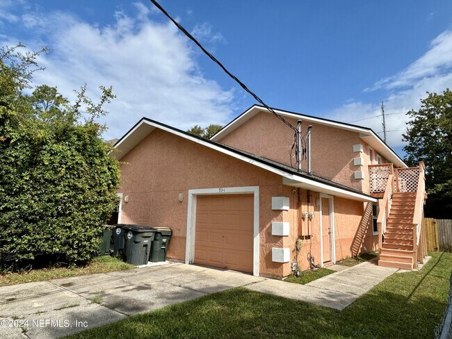 Building Photo - 93 Dudley St