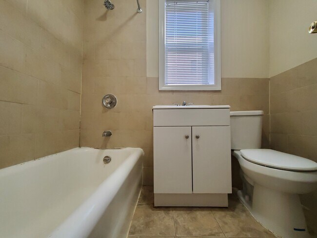 115 Fairview Ave Unit 55 - 113 Fairview Ave