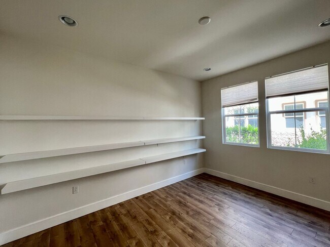 Building Photo - Experience Luxury Living in a Gated Commun...