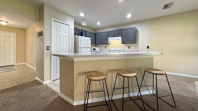Building Photo - 2516 Oleander Lakes Dr