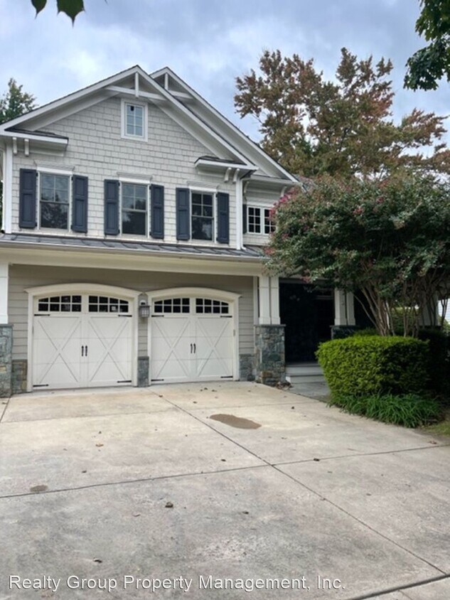 Primary Photo - 6 br, 5.5 bath House - 6817 ALGONQUIN AVE.