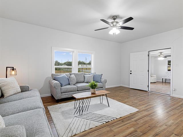 Foto del edificio - 611 Cherry St