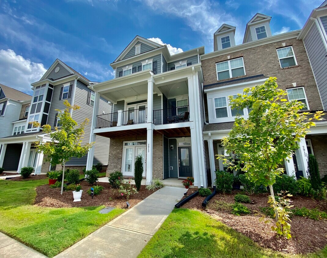 Foto principal - 2913 Great Lawn Rd