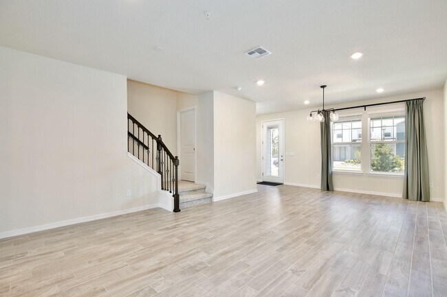 Building Photo - Beautiful 3/2.5 Modern Townhome with a Pri...