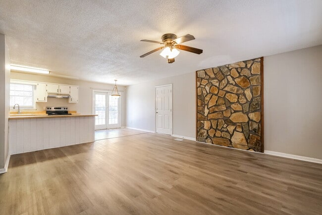 Foto del edificio - 2915 Winchester Dr