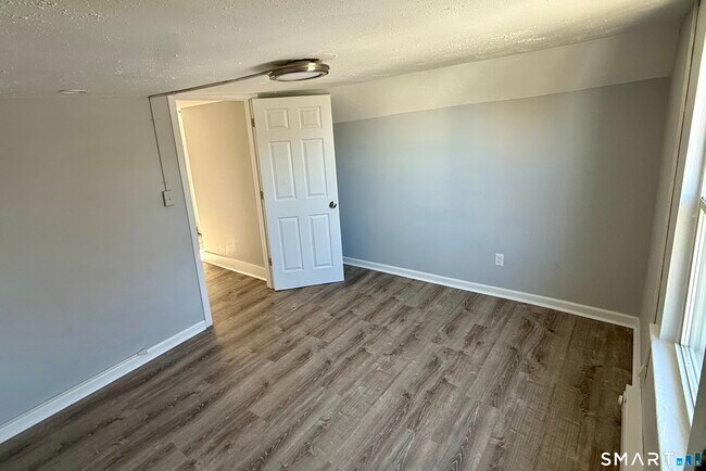 Foto del edificio - 205 Shaw St