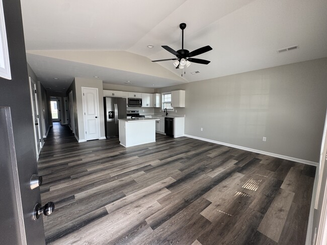 Foto del edificio - 4108 Stagecoach Dr