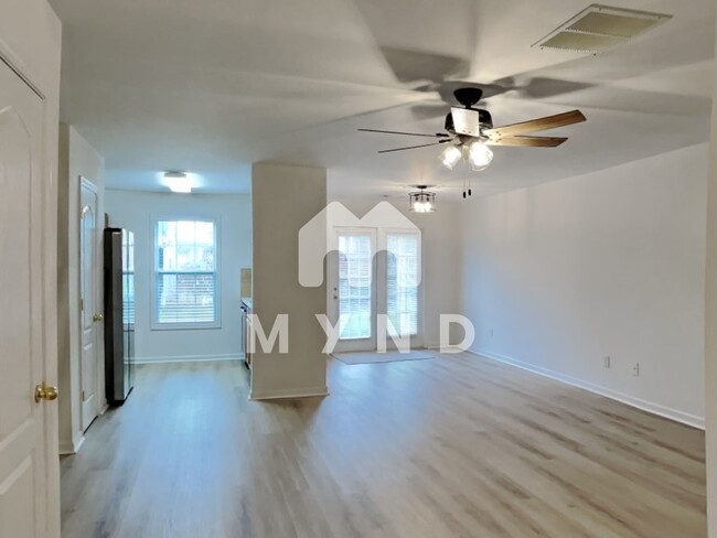 Building Photo - 6501 Snowbird Ln