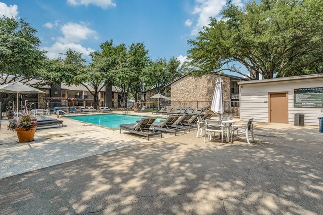 Building Photo - Woodlyn