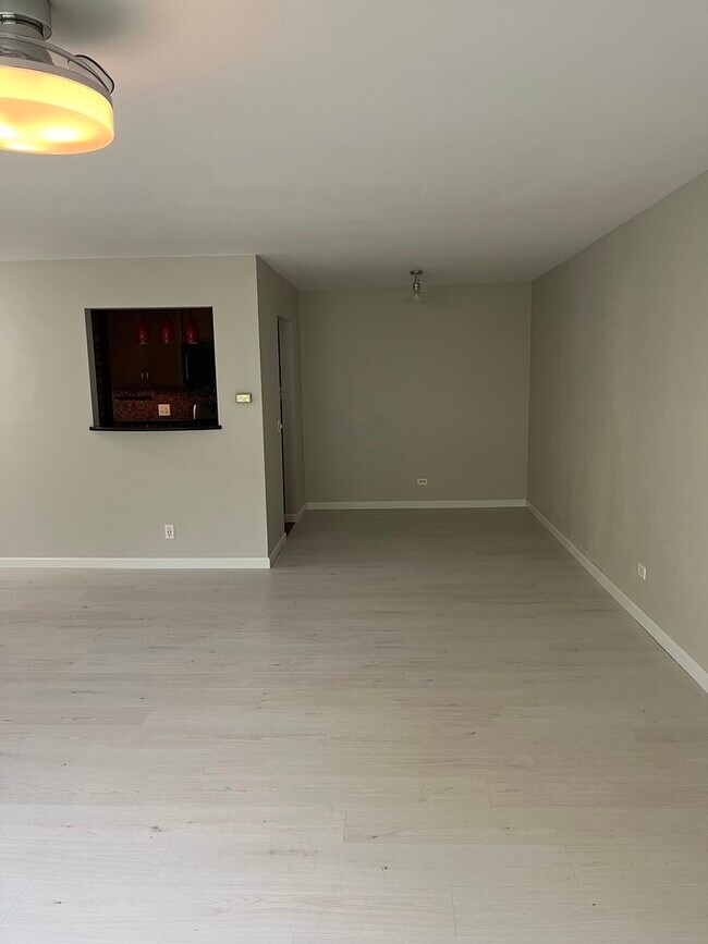 Foto del edificio - 1227 S Old Wilke Rd