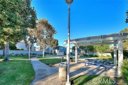 Foto del edificio - 6711 Hampton Ct