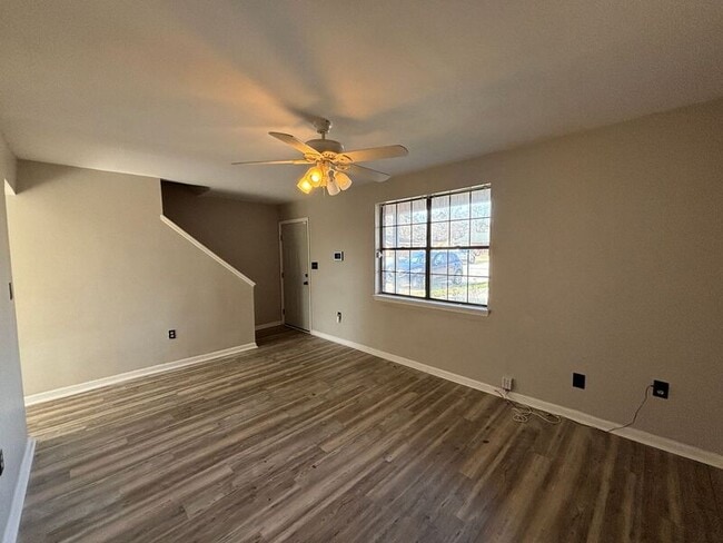 Building Photo - 5039 Popperdam Creek Dr