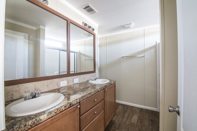 Building Photo - 2170 NW 47th Cir