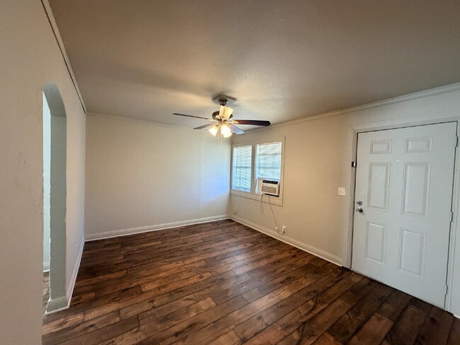 Foto del edificio - "Charming 3-Bedroom Haven in Lubbock – 1/2 off first Month's Rent!