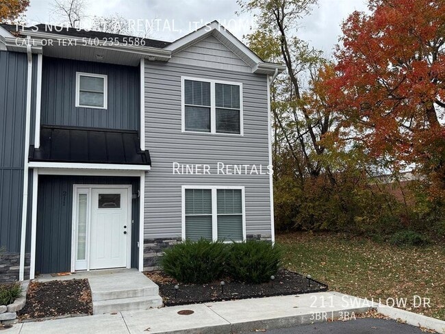 Photo - 211 Swallow Dr Townhome