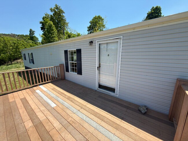 Foto del edificio - Christiansburg, 3 BR / 2 BA Available