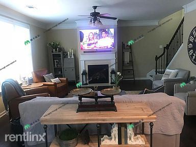 Foto del edificio - 1020 Legacy Ln