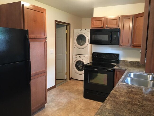 Foto del edificio - 208 E 2nd Ave