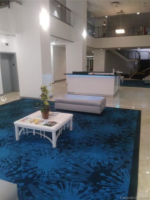 Foto del edificio - 13499 Biscayne Blvd