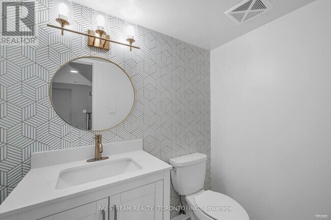 Photo du bâtiment - 6063-6063 Kingston Rd