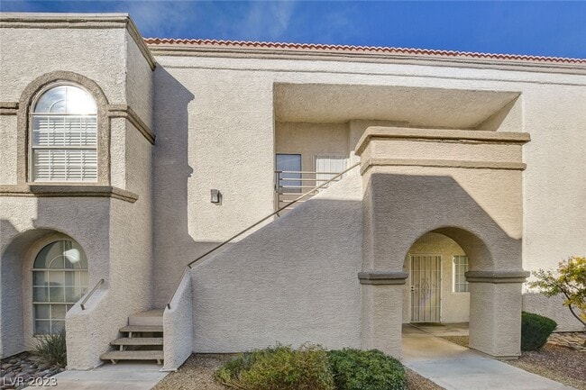 Building Photo - 3150 N Soft Breezes Dr