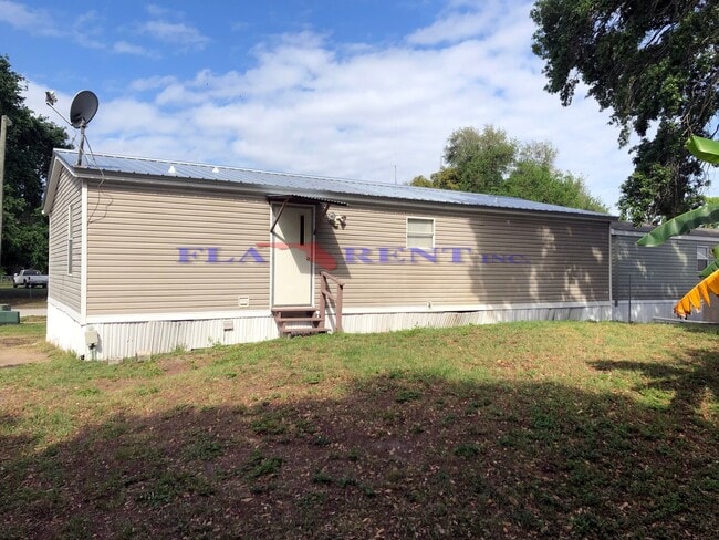 **3/2 Manufactured home near Boggy Creek Road/Taft** - **3/2 Manufactured home near Boggy Creek Road/Taft**